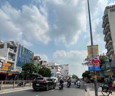 Nhà mặt tiền đường tây thạnh DT 8x27 hiện trạng cấp 4 tiện xây mới