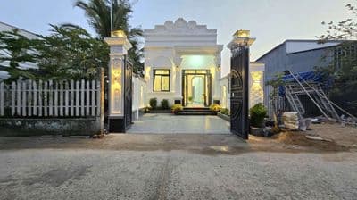 NHÀ PHƯỜNG PHÚ TÂN 100M²