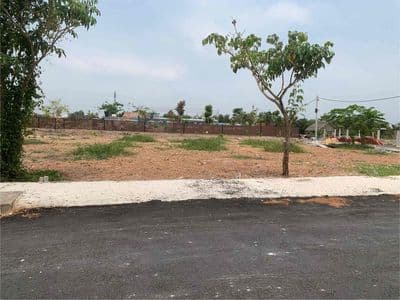 Đất bà điểm 5x28 đường nhựa 7m full thổ cư