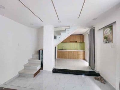 Bán nhà Quang Trung, 35m2, 2 Tầng, 2PN, kế chợ Hạnh Thông Tây , TL