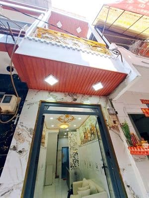 NHÀ 3 TẦNG MỚI TINH LUNG LINH, DTS 30M2, 2PN, 2WC, HẺM 3M, GẦN AEON
