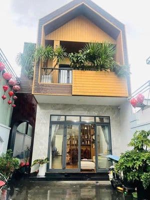 Nhà lầu mới xây gần trạm thu phí P. Bửu Long. Chỉ 700 Triệu