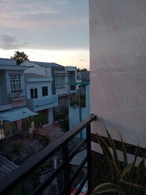 Chính chủ bán nhà mặt tiền 1 lầu đường nguyễn huệ vĩnh long