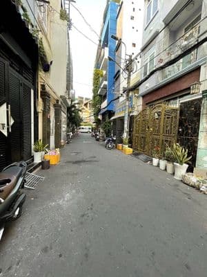 Cho THUÊ NHÀ TÂN SƠN NHÌ HẺM 7 M thông : 4 X 16 M đúc 3 tấm