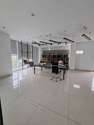 CĂN GÓC MTKD Tên Lửa 10x20m 4 Tầng Nhà Đẹp Ở KD