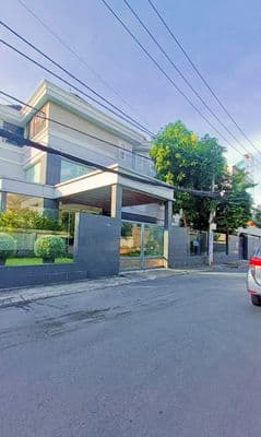 Đặng hữu phổ 15m x 35m trệt 2 lầu trống