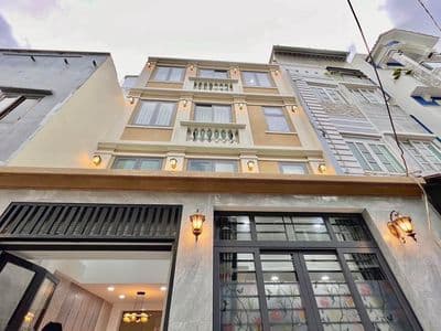 Cho thuê nhà MT 9A Hoa Sứ, P.2, Q. Phú Nhuận đối diện siêu thị