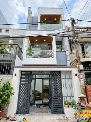 Nhà phố 4tỷ750 – ngay sát kđt đông tăng long – dọn vào ở ngay!