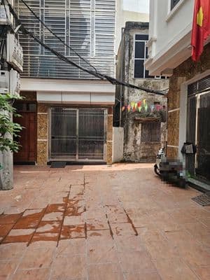BÁN NHÀ ĐẸP Ở NGAY– XUÂN ĐỈNH - NGÕ NÔNG, GẦN PHỐ