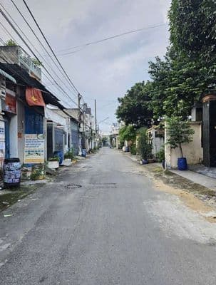 NHÀ 150M2 4 TẦNG MẶT TIỀN PHAN ĐĂNG LƯU 6M XE TẢI ĐỖ CỬA CÓ SÂN THƯỢNG