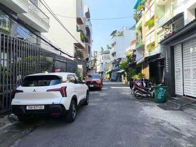 GẦN SÂN BAY ,EMART ,5×15 ,XE HƠI ĐỖ CỬA ,KHU SẦM UẤT ,NHỈNH 6 TỶ