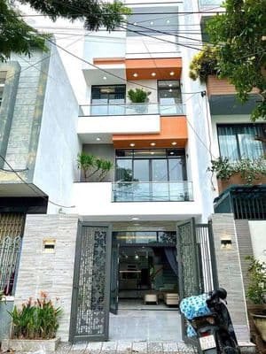 NHÀ ĐẸP GIÁ TỐT - 31F Đường C18 - DTSD 400m2 - Ngang 5m