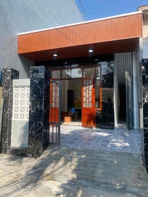 Nhà kiệt ô tô Bình Thái 1