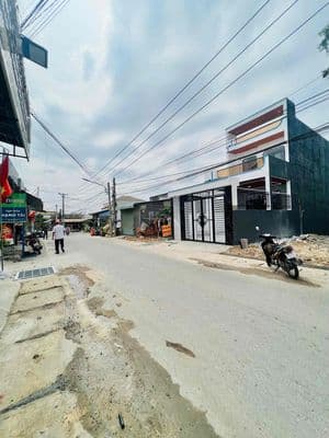 nhà đã hoàn công , mặt tiền kinh doanh tân phước khánh tân uyên bd