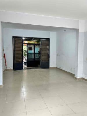 Nhà 2MT cho thuê nguyên căn làm văn phòng, chuyển phát