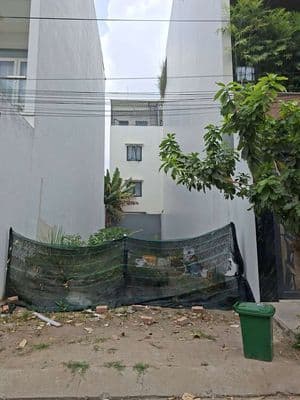 Cần Bán Gầp Đầt Đường DưƠng Thị Giang .DT 4,5 X18 Giá 8 tỷ 680 có sổ