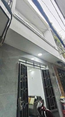 NHÀ NHỎ LÊ ĐỨC THỌ DTSD 48M 2 TẦNG 2PN