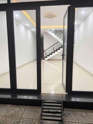 NHÀ 1 TRỆT 1 LẦU DÃY NHÀ PHỐ ĐƯỜNG 17A P.5 TP VĨNH LONG CŨ