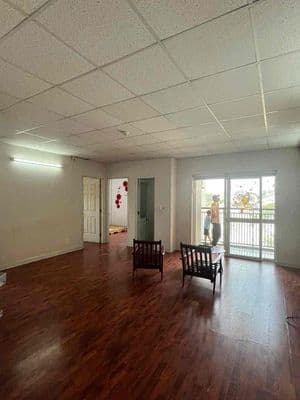 Cho thuê chung cư C7 Man Thiện 72m2 2PN 1wc full nội thất