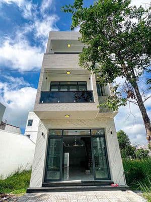 CHO THUÊ NHÀ TRỆT 2 LẦU MỚI TRỤC CHÍNH ĐƯỜNG D1 KDC HỒNG LOAN