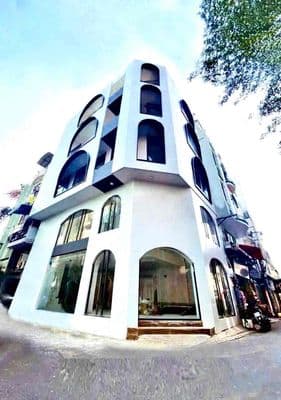 GIÁ SỐC HIẾM CÓ 3 MẶT TIỀN Lê Văn Sỹ – 390m² – Thang Máy – Chỉ 36tr