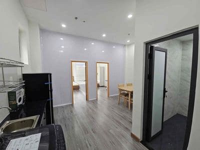 Cho thuê 2pn_ thoáng, rẻ ngay vạn hạnh mall _cầu vượt 3/2 , gần ueh b