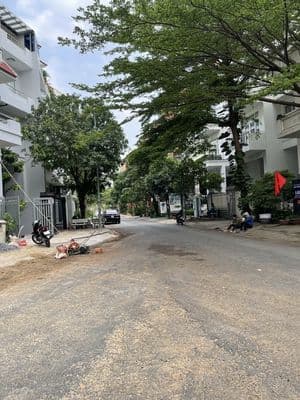 Cho Thuê Biệt Thự Hầm 3 Lầu Full Nội Thất KDC HimLam P.Tân Hưng Quận 7