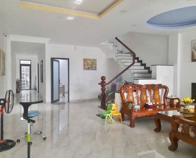 Bán nhà đường D8 KDC Nam Long