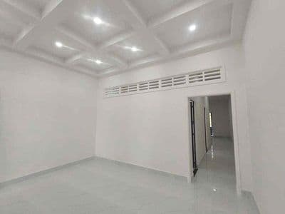 Nhà trục chính giá rẻ khu trường an