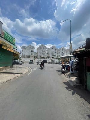 Nhà 1 trệt 1 lầu dt 6.5x17 cn 106m2 dương quảng hàm, p.5, gò vấp 14 tỷ