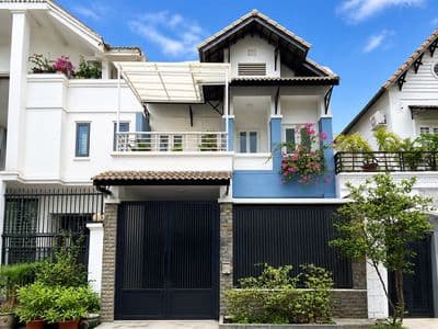 Nhà Mới Cho Thuê Trệt 2 Lầu,Sân Hông Ô Tô,Full NT,Đường Lớn,Giá 23TR