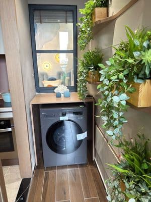 CĂN 2PN TẶNG FULL NỘI THẤT CAO CẤP, NHÀ MỚI 100%, TTOAN 50% NHẬN NHÀ