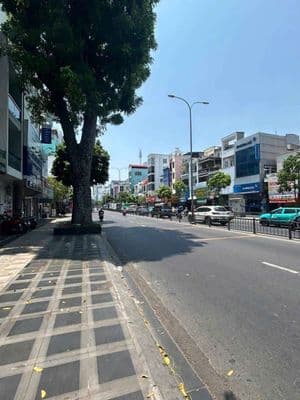 Mặt tiền đường 3 tháng 2