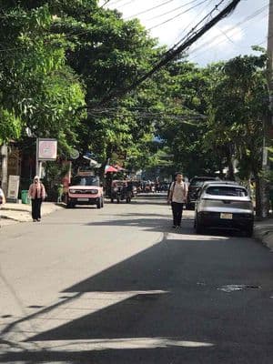 Cho thuê nhà nguyên căn 4x21 m,trệt,2 lẩu, st đúc,đường Nguyễn gia Trí