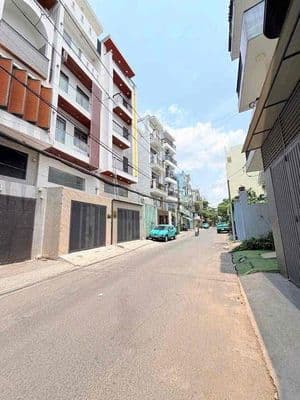 Căn góc Mặt tiền kdoanh ngang 10,5m 2 tâng đường 10m VIP
