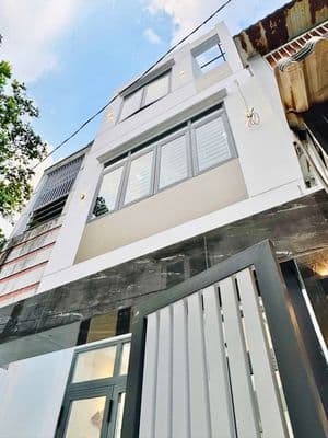 Bán nhà Nguyễn Oanh dt 3,85 x 12 4pn. 3wc