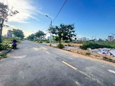 Cho thuê lô đất 3 mặt tiền khu hoà xuân gần cầu hoà xuân 1022m2