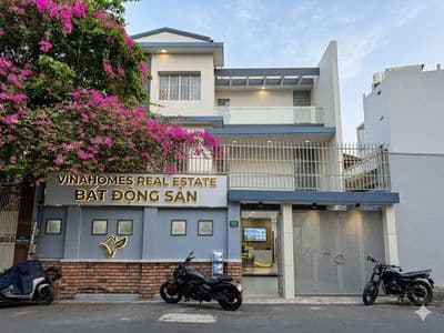 10x15m - TRẦN QUỐC TOẢN, Quận 3 Trệt 2 Lầu
