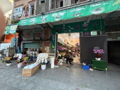 Có HHMG! Cho thuê MT Lê Hồng Phong Quận 10 - 10x26m + sân 67m2