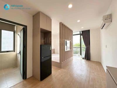 Gần cầu sài gòn studio ban công mới thiết kế hiện đại xinh