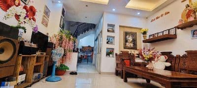 Bán nhà ,Đường Huỳnh Văn bánh ,P 9 PN ,Ngang 5M' 87M2, Giá: 11.2Tỷ