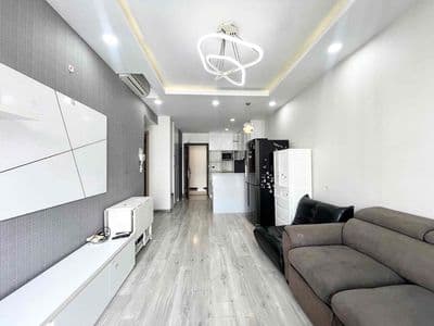 Căn hộ 2 phòng ngủ vào ở ngay đầy đủ nội thất gần sân bay