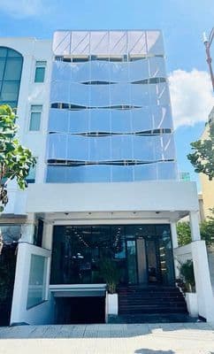 TUYỆT PHẨM - 79A Nguyễn Mình Hoàng, 7x20, 6 Tầng, Hầm, Thang Máy, PCCC
