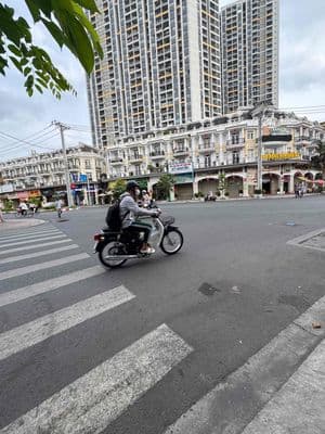 Bán nhà 4 tầng mặt tiền đường số 6 giao tạ quang bửu Q8