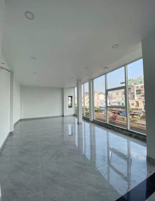 MT Phạm Huy Thông nối dài P6, DT 12x4,5m, 4 lầu, 35tr/, giá 13.5 tỷ TL