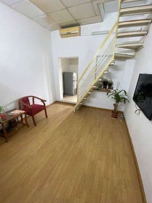 Hơn 2 tỷ Tập thể phố Hàng Bài, 60m 2PN mặt phố ô tô đỗ nguyên bản SĐCC