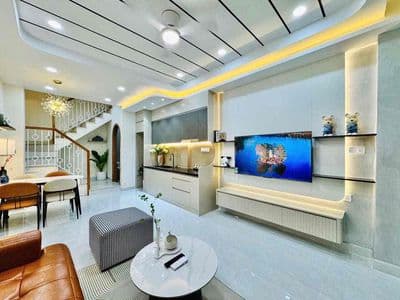 nhà xây mới Bạch Đằng 3 tầng full nội thất 5ty980tl