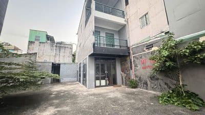 CHO THUÊ KHUÔN VIÊN KINH DOANH MẶT TIỀN PHAN VĂN TRỊ 370m2 + 3 TẦNG