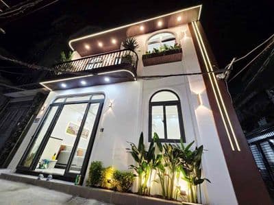 Bán nhà đẹp full nội thất hẻm 749 huỳnh tấn phát quận 7