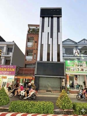 NHÀ 4 TẦNG MẶT TIỀN ĐƯỜNG PHÚ LỢI Vị trí đẹp, mặt tiền đường Ph